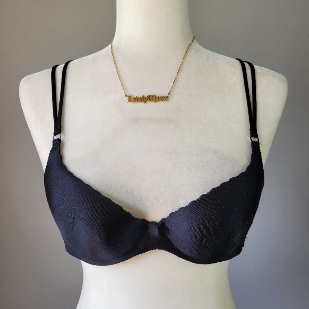 VICTORIA'S SECRET // angels secret embrace floral applique split strap satin bra